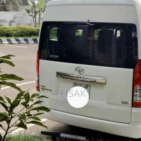 Toyota HiAce 2020 White