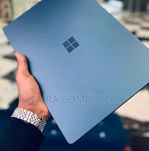 New Laptop Microsoft Surface 16GB Intel Core i7 SSD 256GB