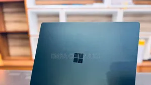 New Laptop Microsoft Surface 16GB Intel Core i7 SSD 256GB