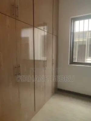 5bdrm Villa in Villa, Bole for rent