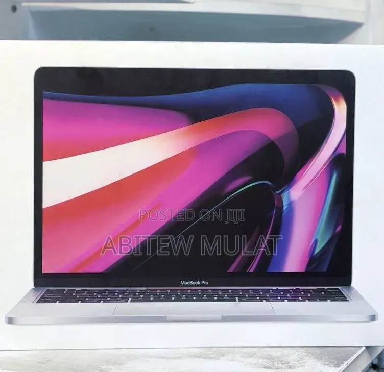 New Laptop Apple MacBook Pro 2020 M1 8GB Apple M1 SSD 512GB