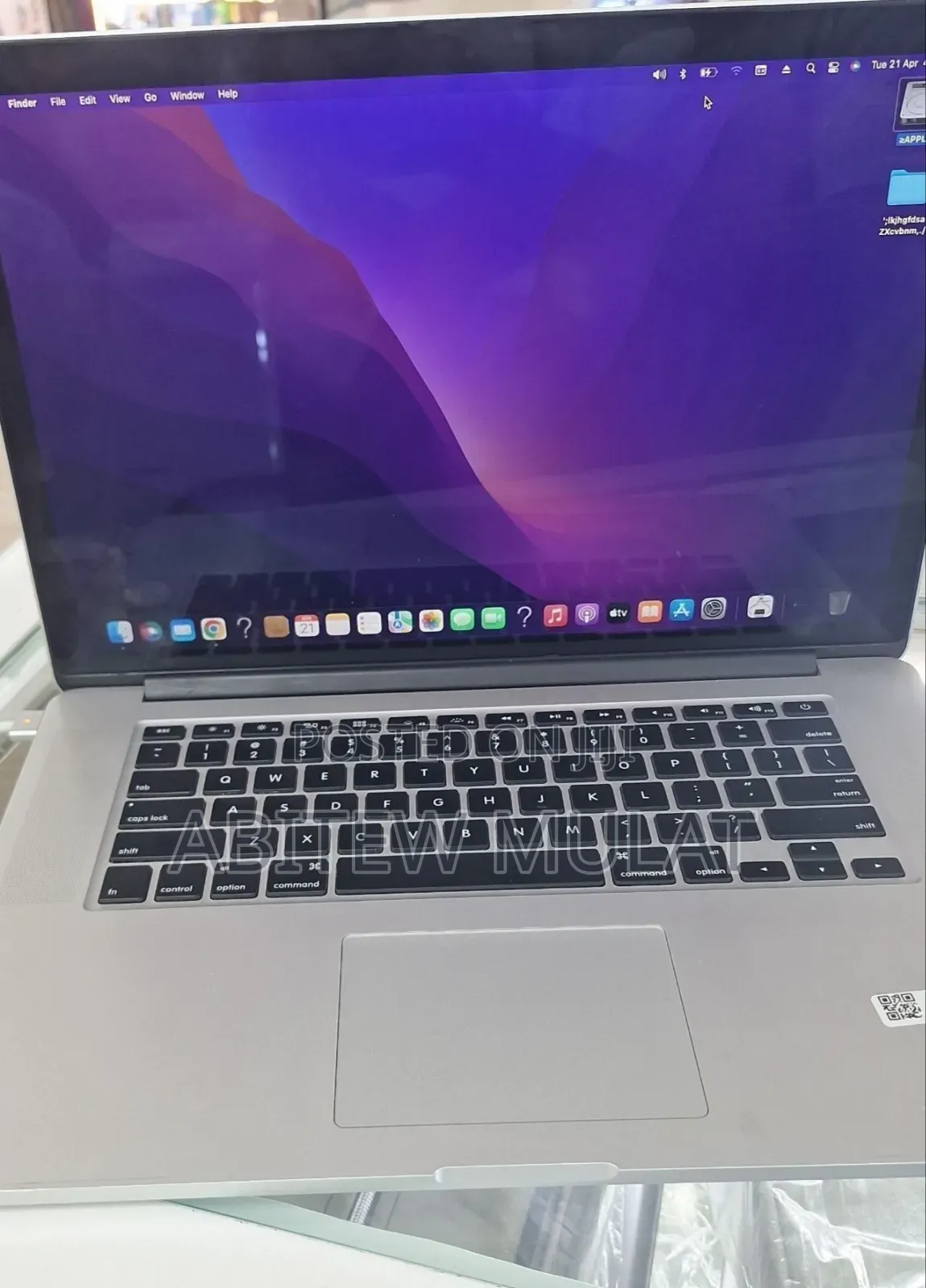 New Laptop Apple MacBook Pro 2015 16GB Intel Core i7 SSD 256GB