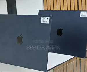 New Laptop Apple MacBook Air 2025 M4 16GB Apple M4 SSD 256GB