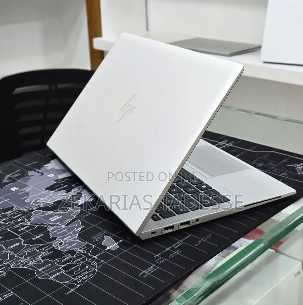 New Laptop HP EliteBook 840 G8 16GB AMD Ryzen 5 SSD 512GB