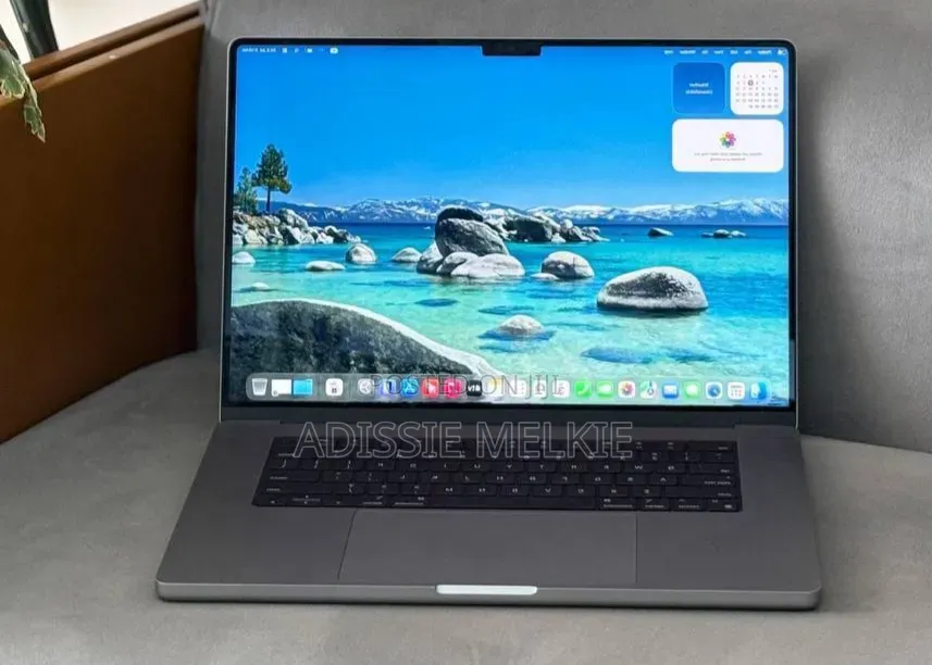 New Laptop Apple MacBook Pro 2021 M1 16GB Apple M1 Pro SSD 1T