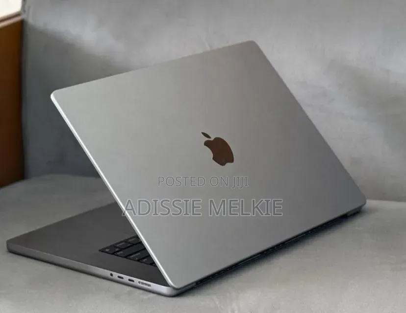 New Laptop Apple MacBook Pro 2021 M1 16GB Apple M1 Pro SSD 1T