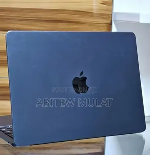 New Laptop Apple MacBook Air 2025 M4 16GB Apple M4 SSD 256GB