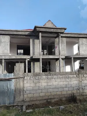 6bdrm Townhouse/Terrace in Roseta, Yeka for sale