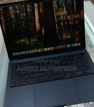 New Laptop Apple MacBook Air 2025 M4 16GB Apple M4 SSD 256GB