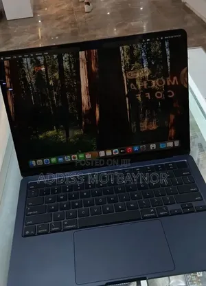 New Laptop Apple MacBook Air 2025 M4 16GB Apple M4 SSD 256GB