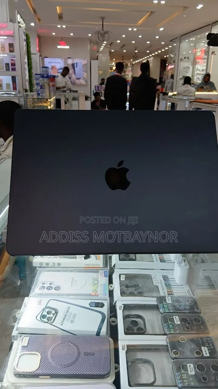New Laptop Apple MacBook Air 2025 M4 16GB Apple M4 SSD 256GB
