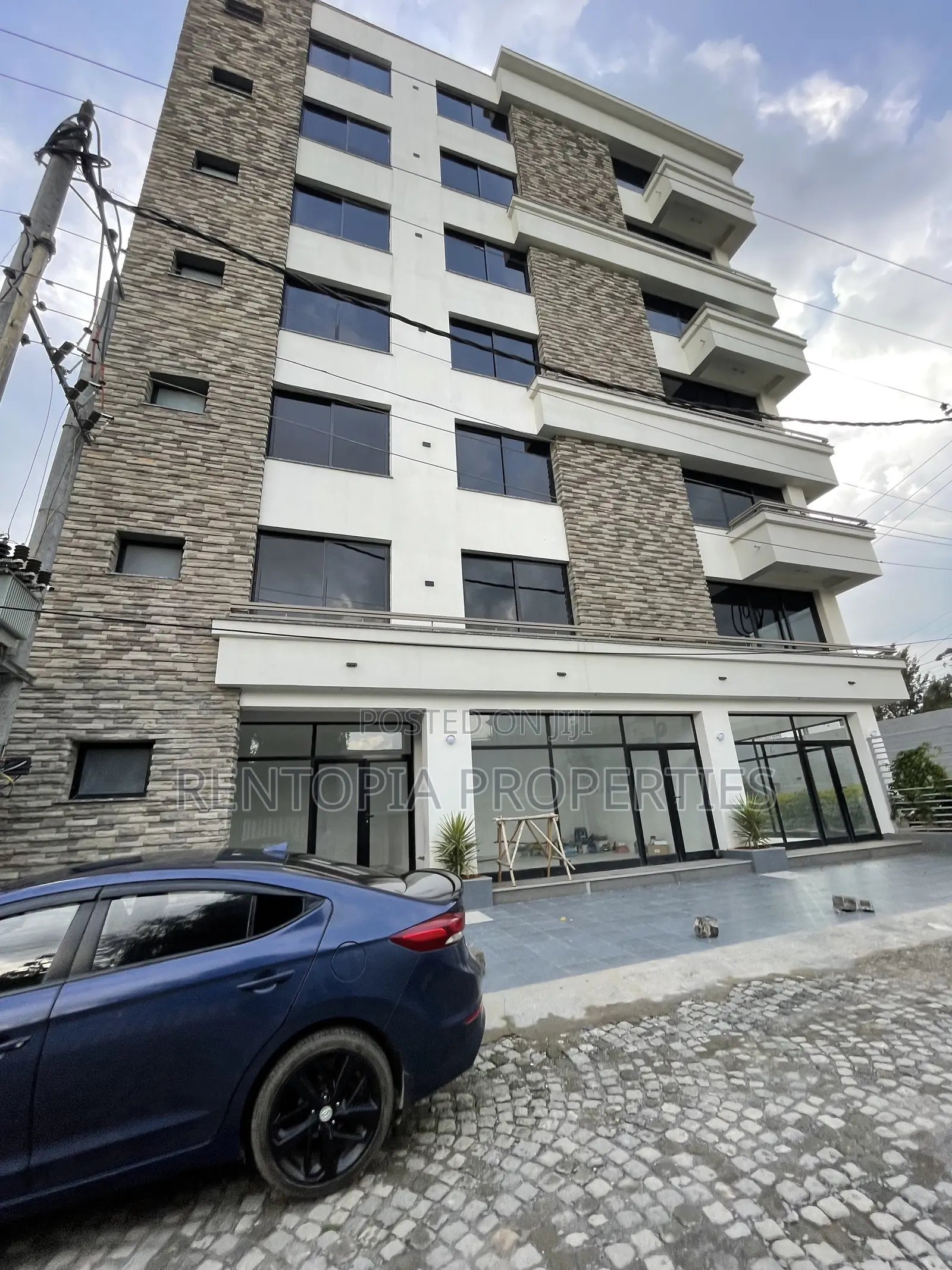 Building for Rent Megnaga