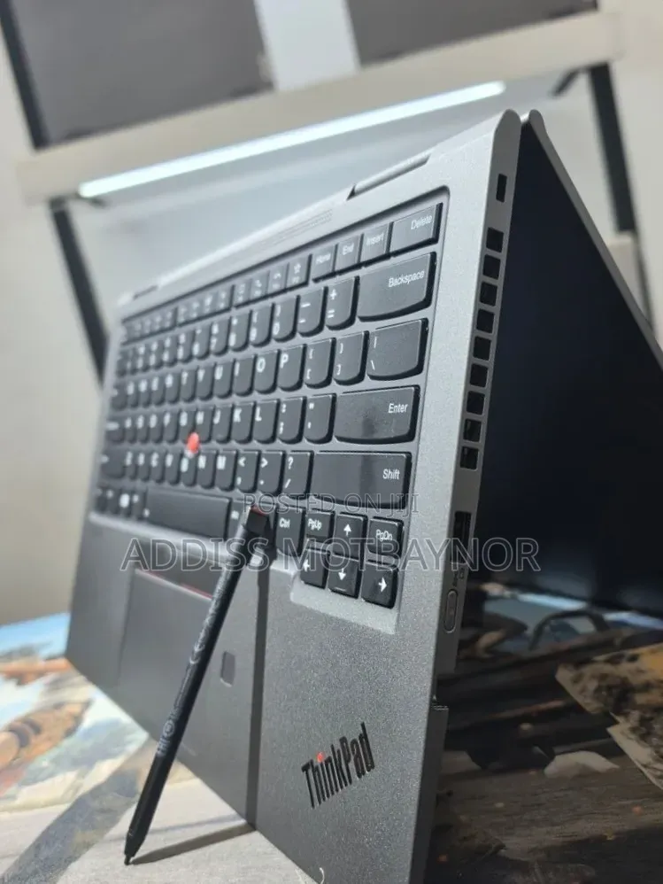 New Laptop Lenovo ThinkPad X1 Yoga 16GB Intel Core i7 SSD 512GB