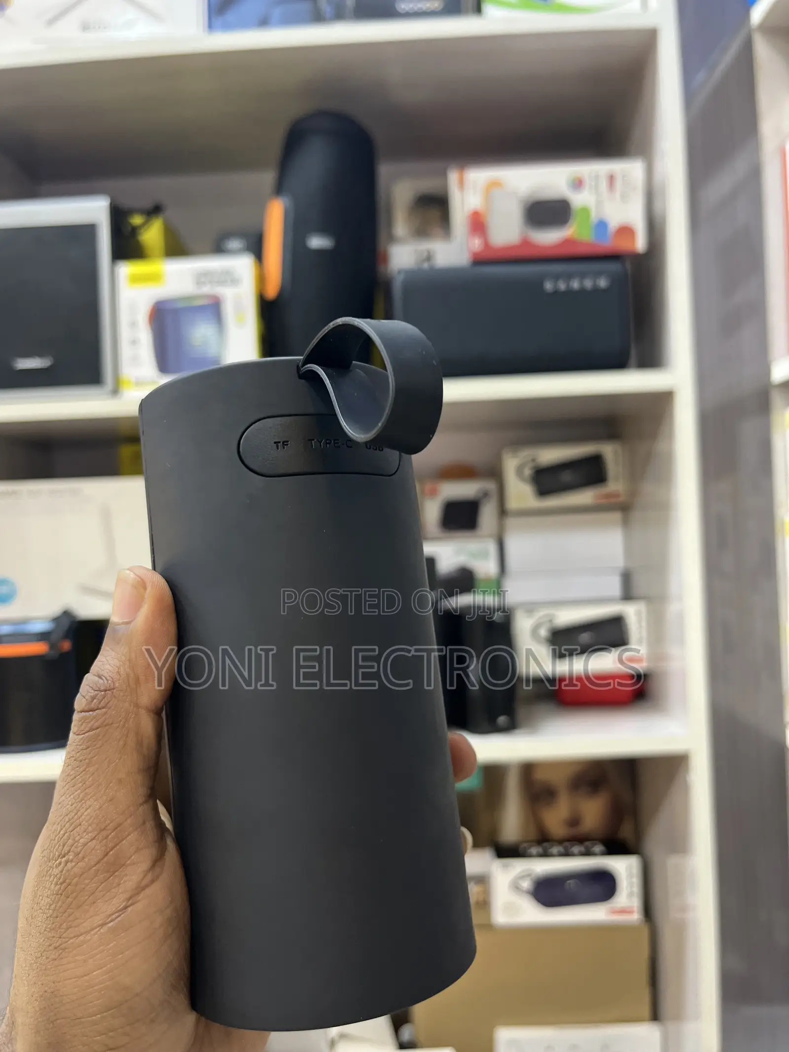 LP V98 Portable 10W Cylindrical Wireless Speaker