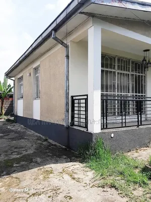 Furnished 6bdrm Villa in Ayat Zone Inside, Yeka for sale