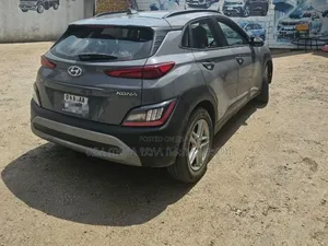 Hyundai Kona 2022 Maroon