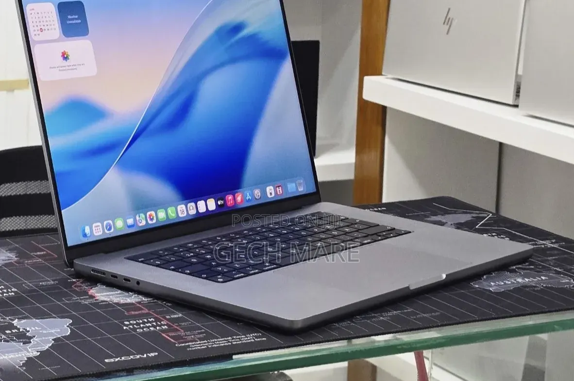 New Laptop Apple MacBook Pro 2021 M1 Max 64GB Apple M1 Max SSD 1T