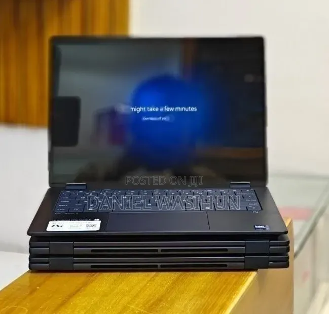 New Laptop HP OmniBook 7 14" 16GB Intel Core Ultra 7 SSD 1T