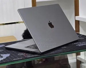 New Laptop Apple MacBook Pro 2021 M1 32GB Intel SSD 512GB