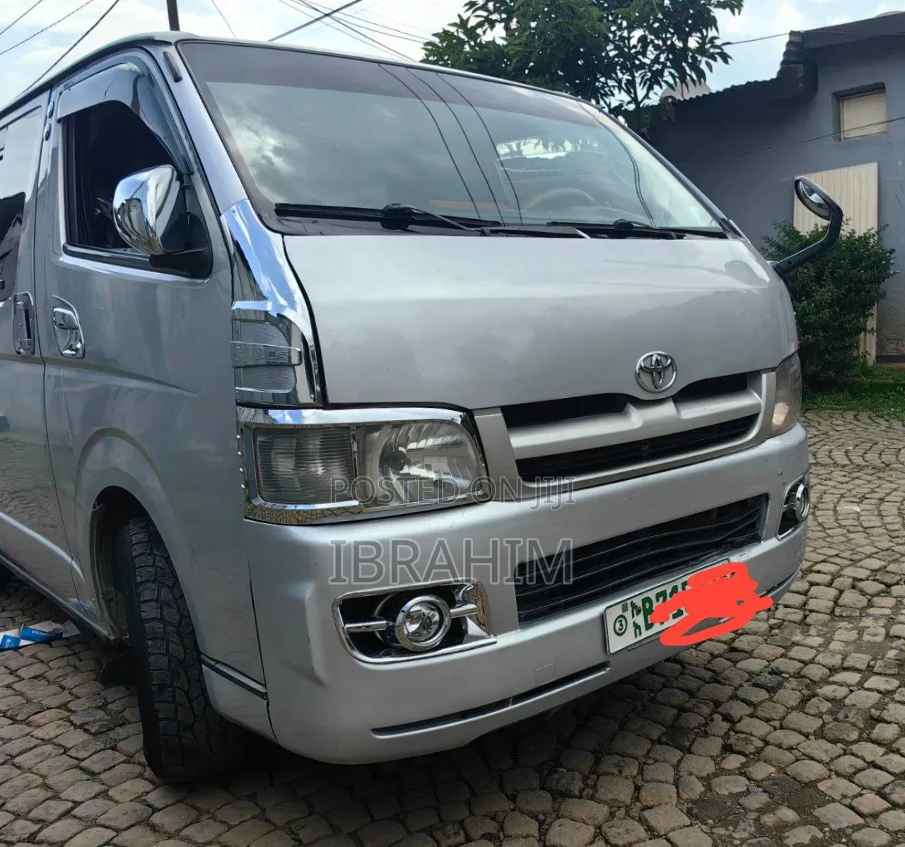 Toyota Grand HiAce 2002 Silver