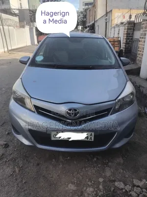 Toyota Yaris 2012 Blue