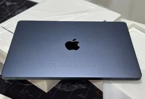 New Laptop Apple MacBook Air 2022 M2 8GB Apple M2 SSD 256GB
