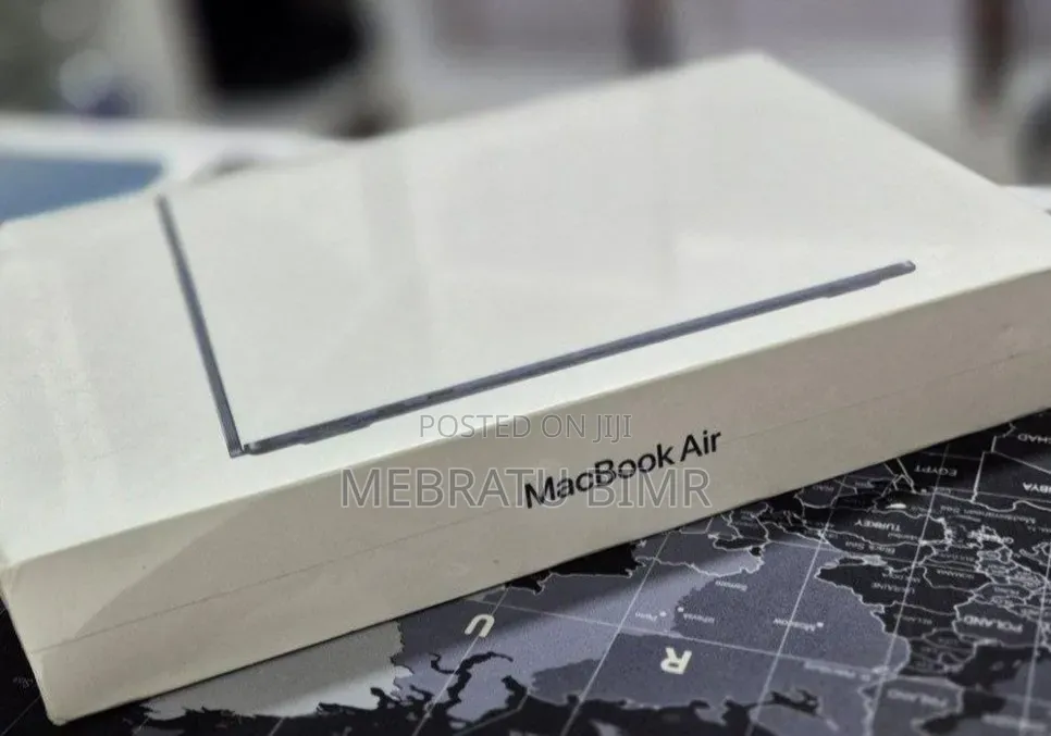 New Laptop Apple MacBook Air 2022 M2 8GB Apple M2 SSD 256GB