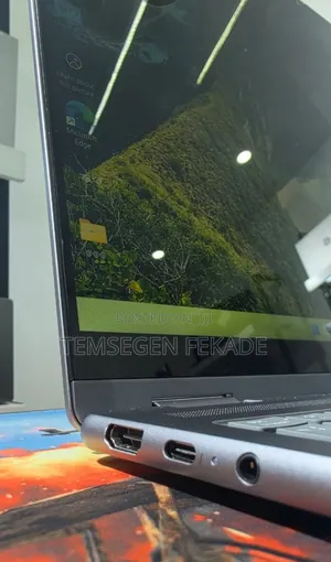 New Laptop Lenovo 16GB Intel Core Ultra 5 SSD 512GB