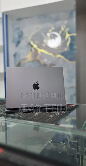 New Laptop Apple MacBook Pro 2021 M1 32GB Intel Core Ultra 5 SSD 512GB