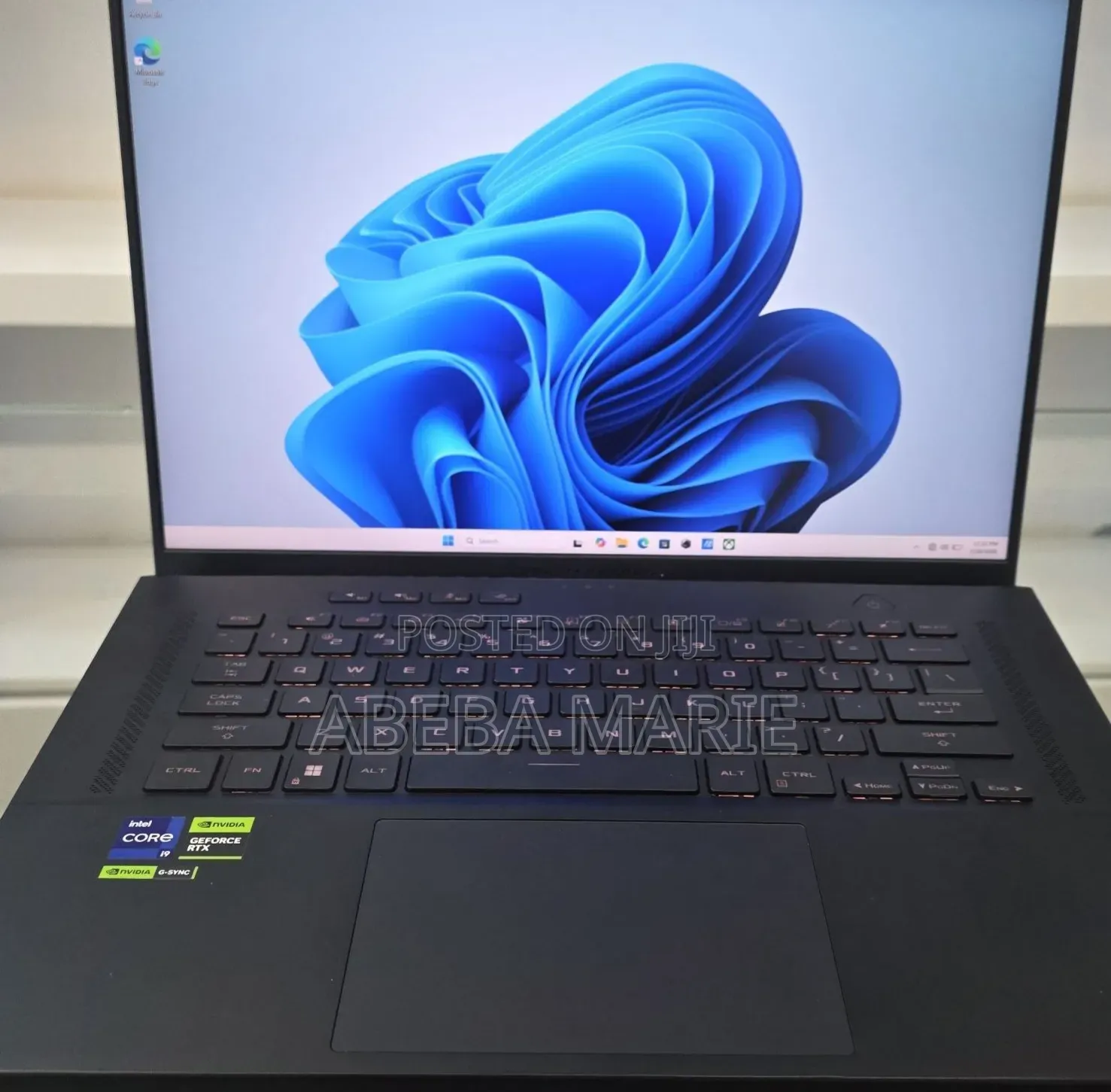 New Laptop Asus ROG Zephyrus G16 16GB Intel Core i9 SSD 1T