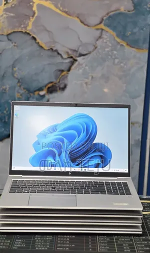 New Laptop HP EliteBook 840 G8 16GB Intel Core i7 SSD 512GB