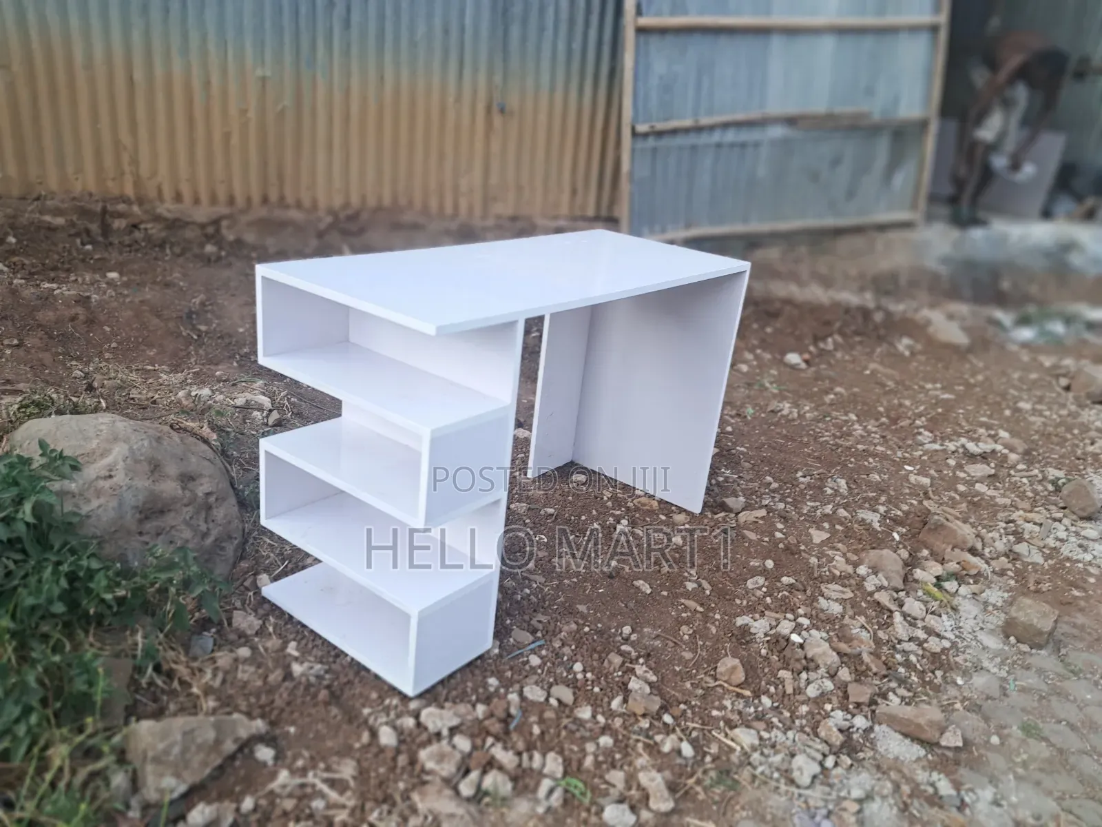 Simlple Desk