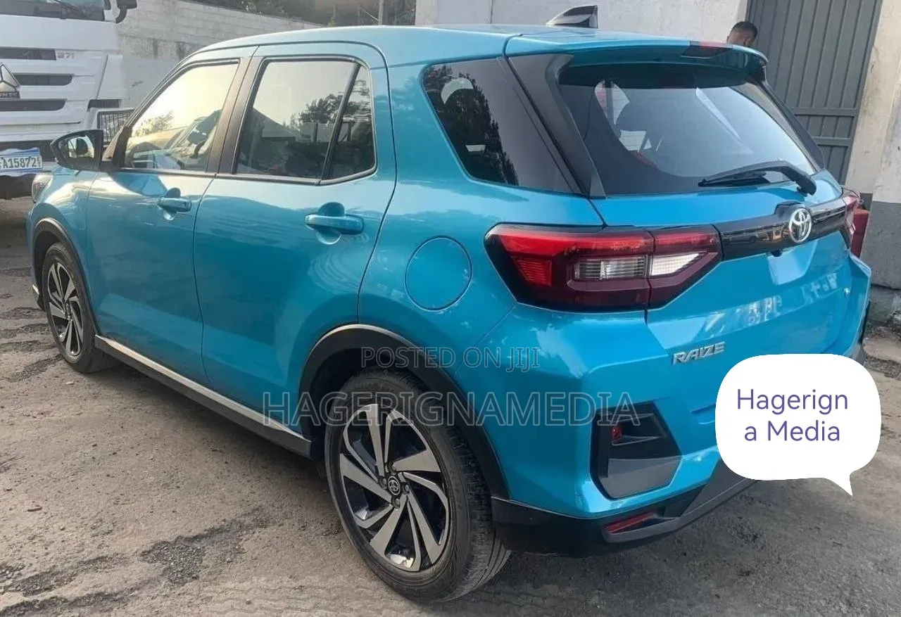 Toyota Raize 2022 Blue