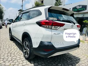 Toyota Rush 2021 White