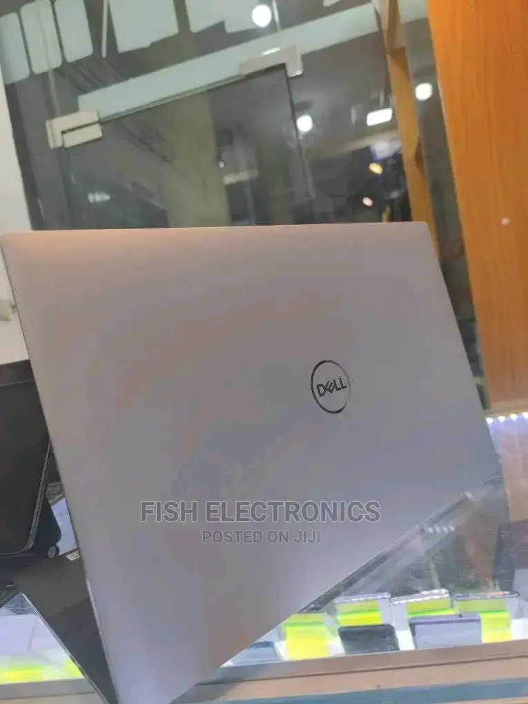 New Laptop Dell XPS 13 16GB Intel Core I7 SSD 512GB