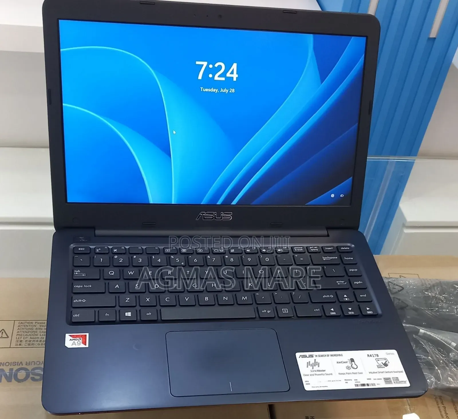 New Laptop Asus 8GB AMD SSD 256GB