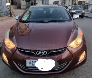 Hyundai Avante 2013