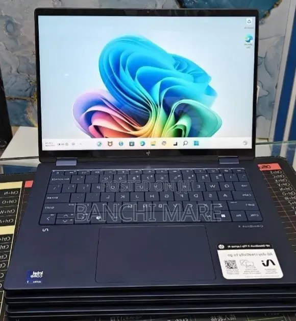 New Laptop HP OmniBook X Flip 14" 16GB Intel Core Ultra 7 SSD 1T