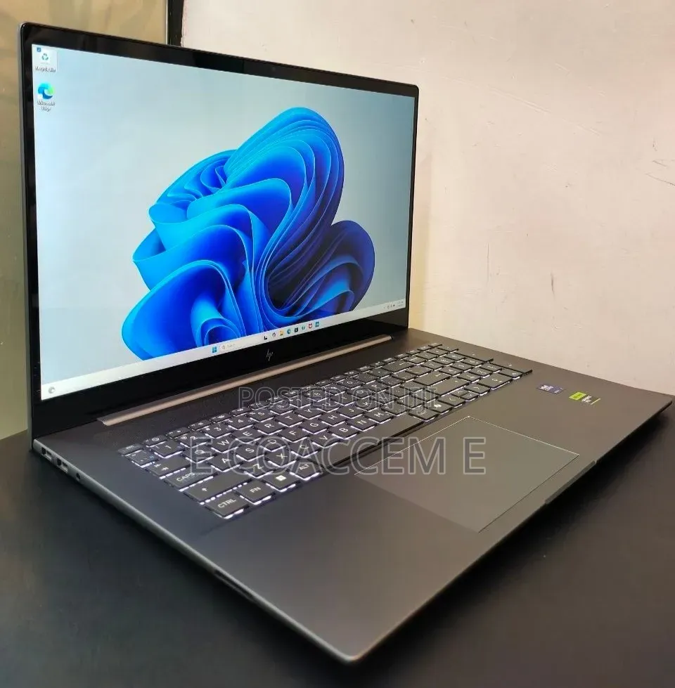 New Laptop HP 16GB Intel Core Ultra 7 SSD 1T