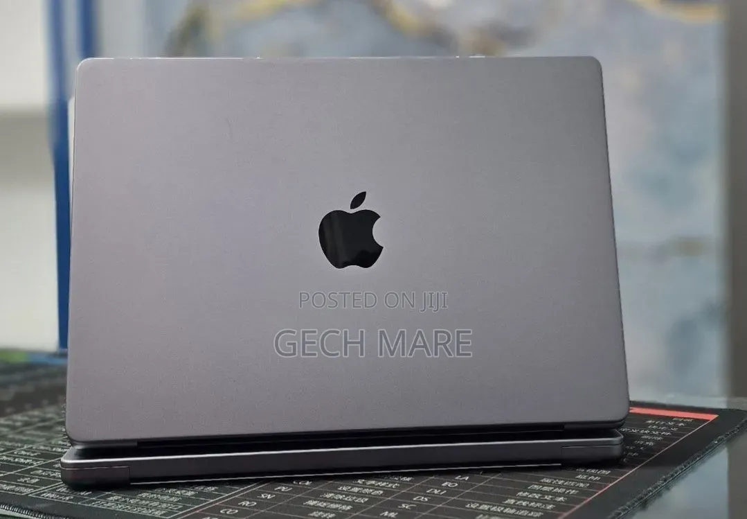 New Laptop Apple MacBook Pro 2021 M1 32GB Apple M1 Pro SSD 512GB