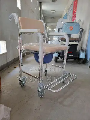 Commode/Toilet chair肖弗Mobile Shower Commode Chair