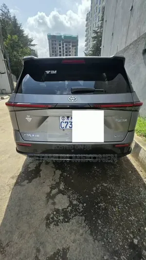 Toyota bZ3 2025 Gray