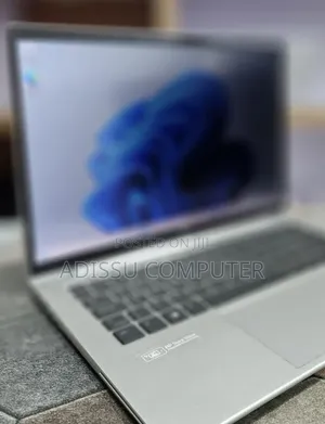 New Laptop HP EliteBook x360 1040 G9 16GB Intel Core i7 SSD 512GB