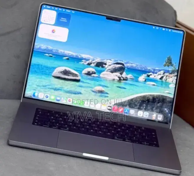 New Laptop Apple MacBook Pro 2021 M1 32GB Apple M1 Pro SSD 256GB