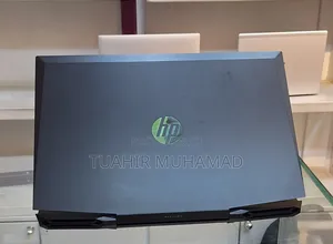 New Laptop HP Pavilion 17 16GB Intel Core i7 SSD 512GB