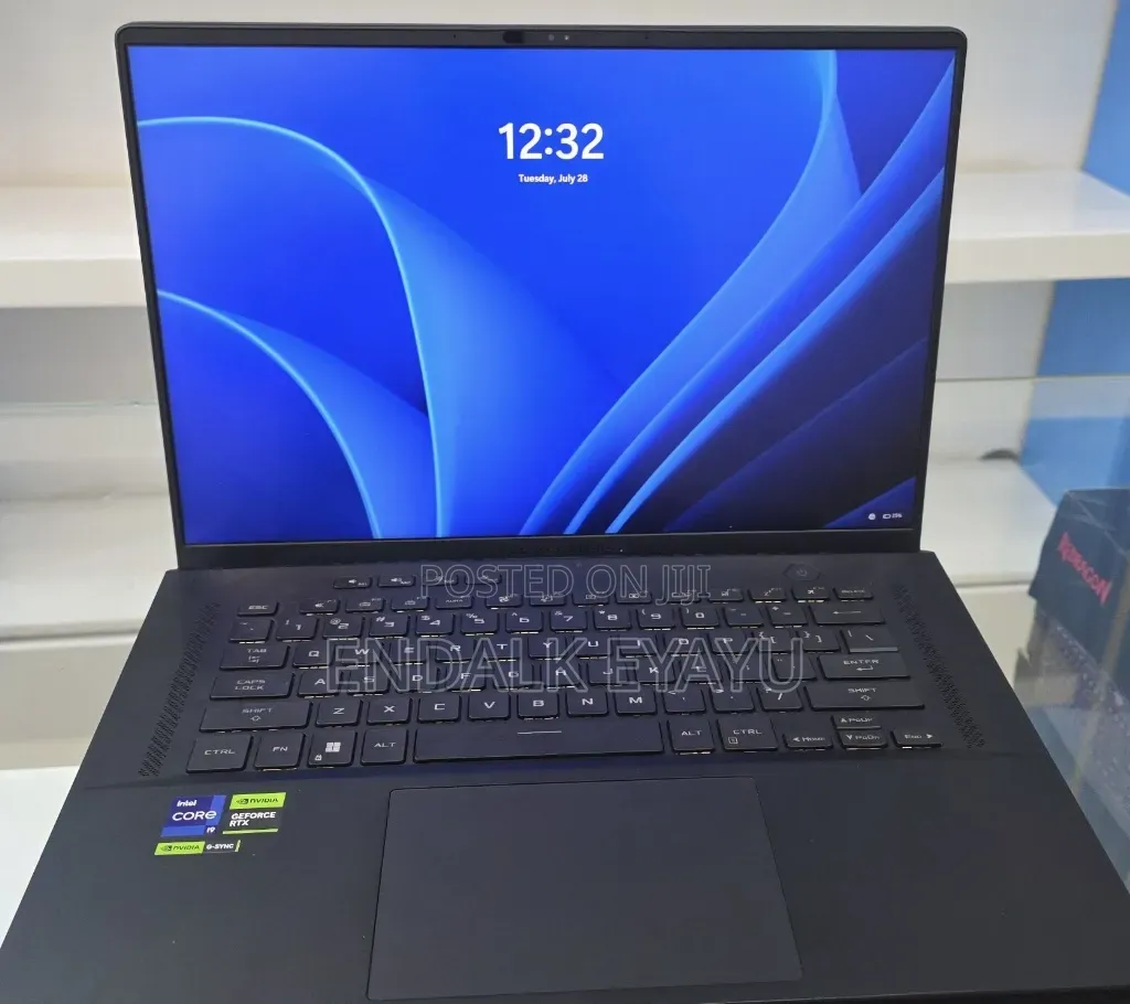 New Laptop Asus ROG Zephyrus G15 16GB Intel Core i9 SSD 1T