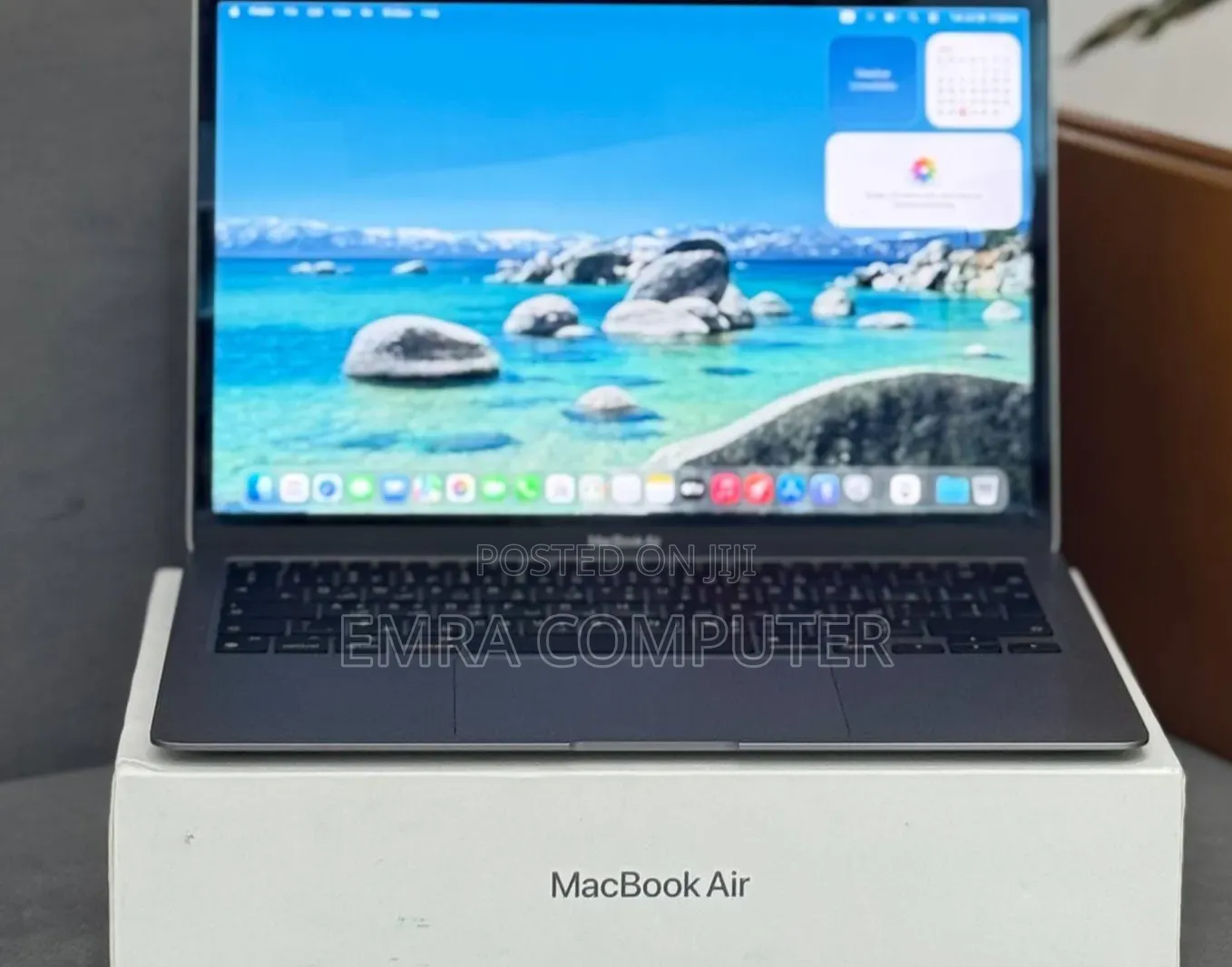 New Laptop Apple MacBook Air 8GB Apple M1 SSD 256GB
