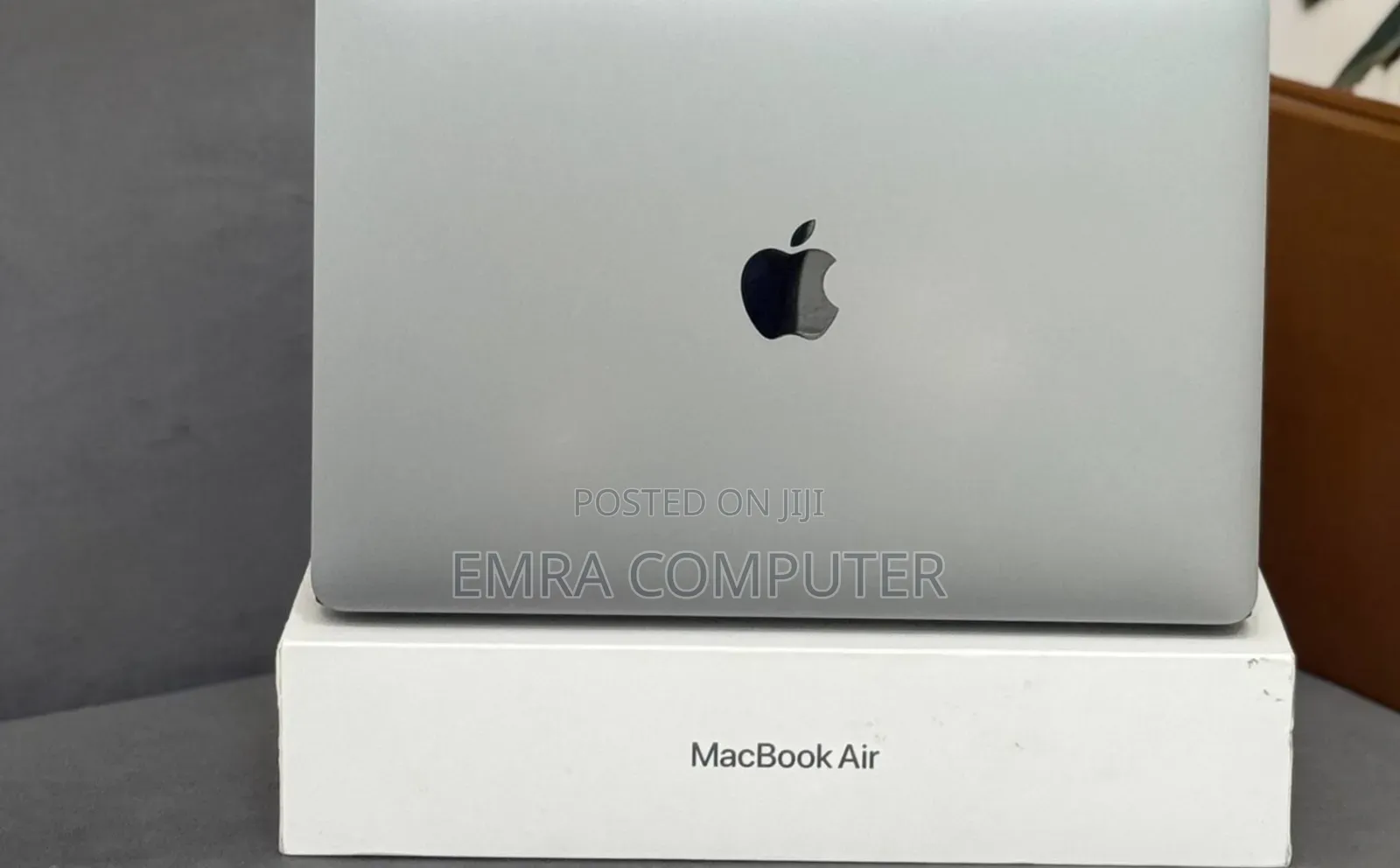 New Laptop Apple MacBook Air 8GB Apple M1 SSD 256GB