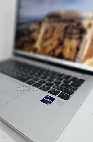 New Laptop HP EliteBook 840 G9 16GB Intel Core i5 SSD 512GB