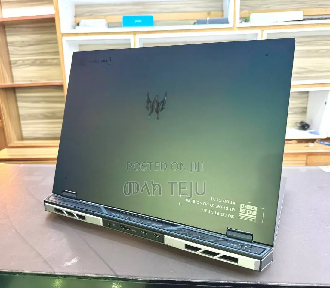 New Laptop Acer Predator Helios Neo 16 16GB Intel Core i7 SSD 1T